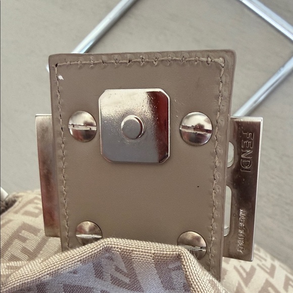 FENDI Zucchino Mini Mama Baguette Beige - Picture 7 of 7